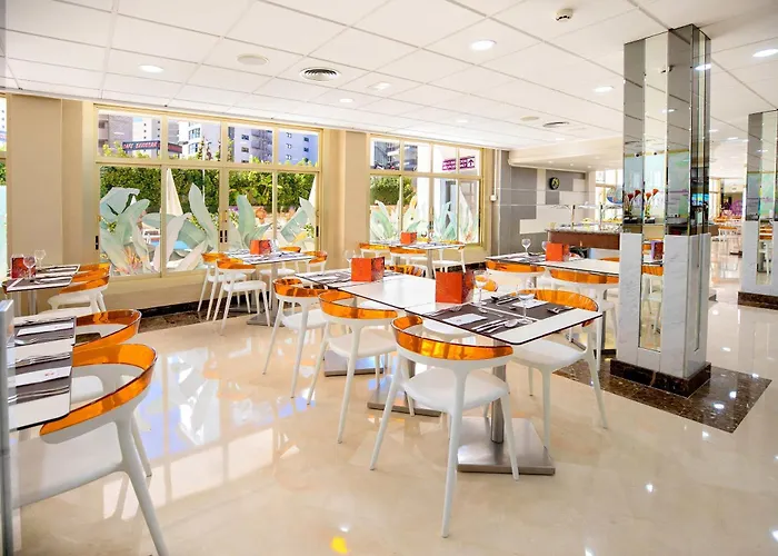 Servigroup Orange מלון 3*
