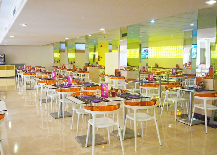 Servigroup Orange מלון